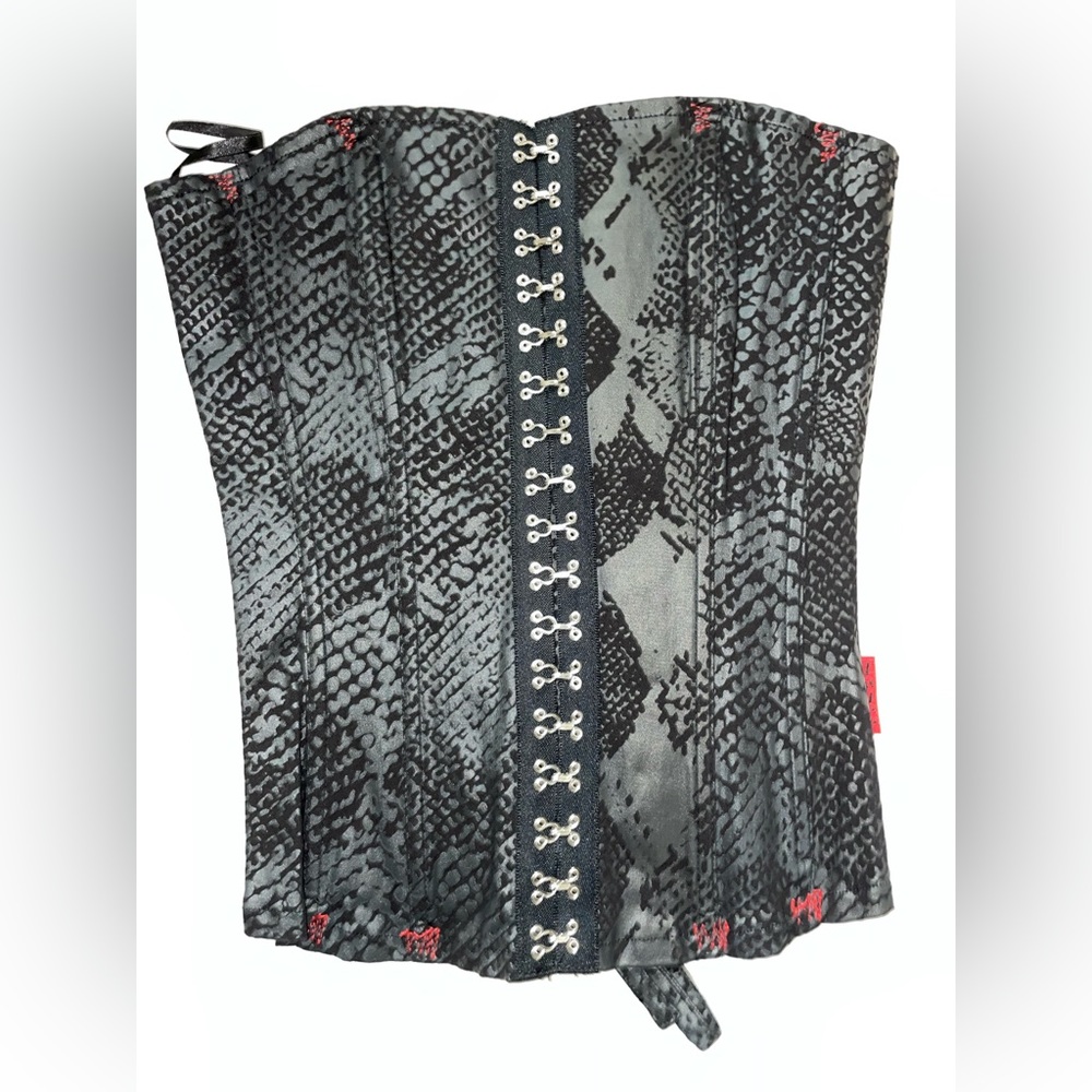 RARE NWOT Hot Topic Tripp NYC Black Snakeskin Corset Top Size Medium